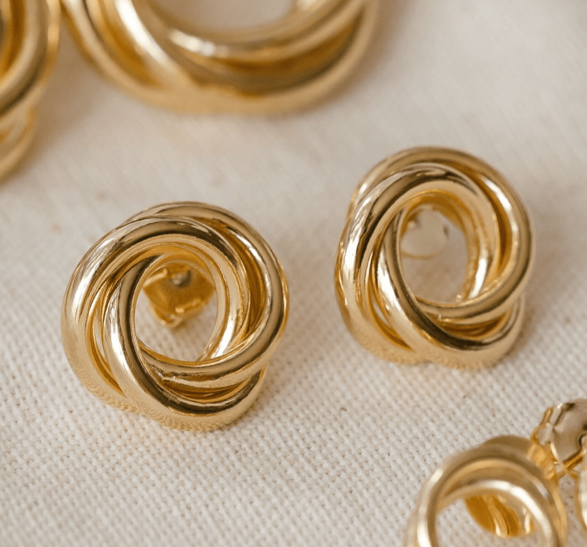 The elegant knot earrings - TATH CONCEPT